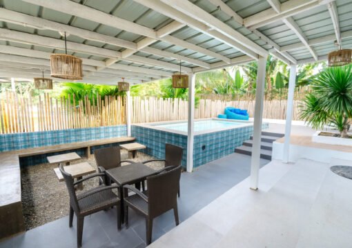 Family Villa with Jacuzzi