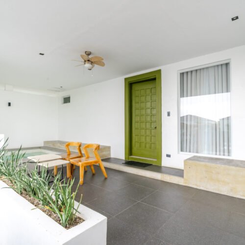 Poolview Villa with Jacuzzi